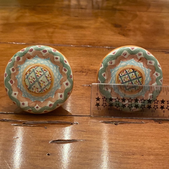 Mackenzie Childs Knobs - Picture 1 of 3
